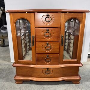 King Wood Company Limited Jewelry box Excellent Condition 12" By 11" By 5"